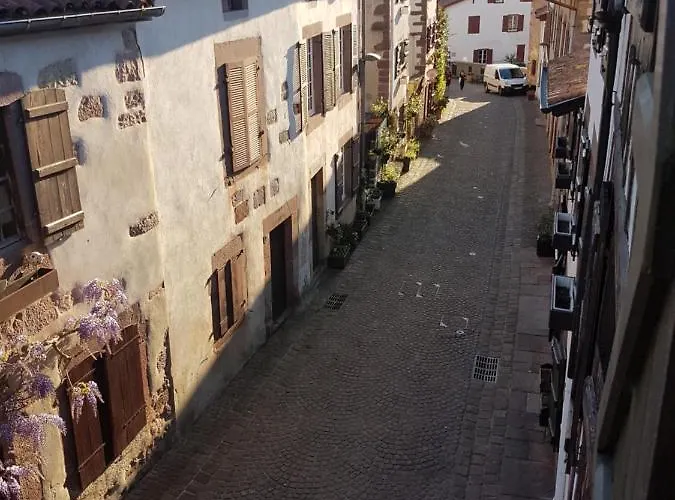 De La Porte Jacques: A For Pilgrims 旅馆 圣让皮耶德波尔