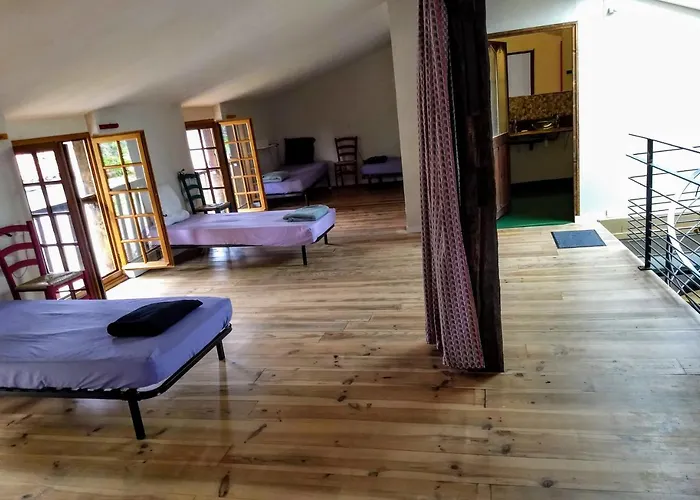 De La Porte Jacques: A For Pilgrims 旅馆 *