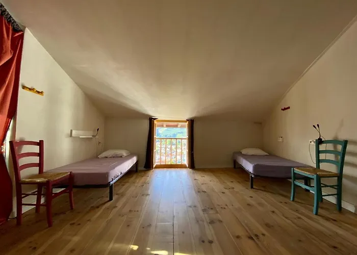 Ostello De La Porte Jacques: A For Pilgrims Saint-Jean-Pied-de-Port